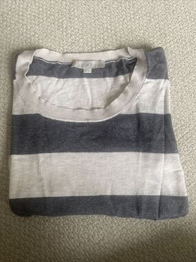 Loft Women’s Scoop Neck Gray/White Striped Long Sleeve Shirt Size SP